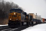 Westbound intermodal swings off the West Shore line